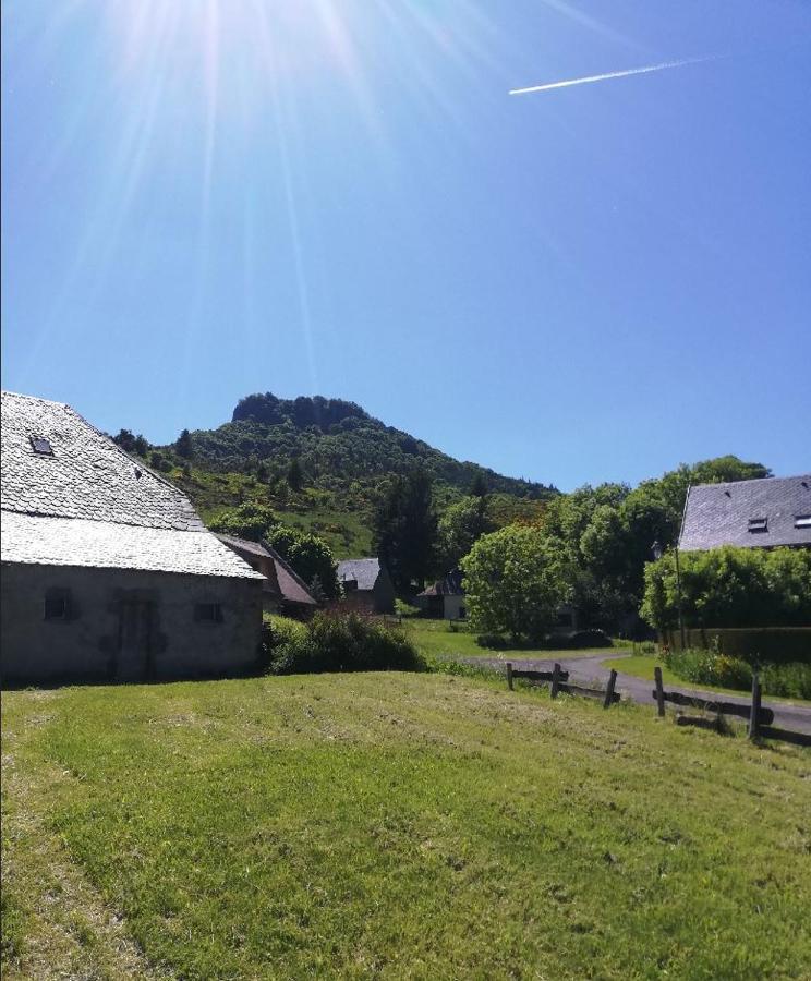 L'Auvergnate Chambon-sur-Lac Dış mekan fotoğraf