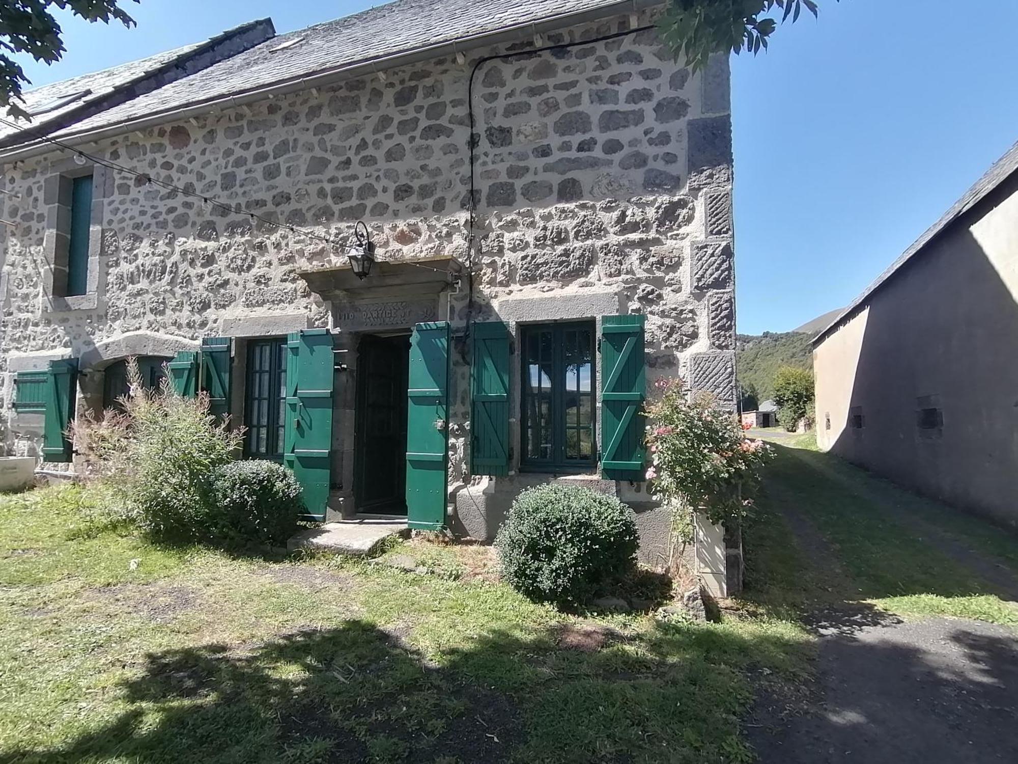 L'Auvergnate Chambon-sur-Lac Dış mekan fotoğraf