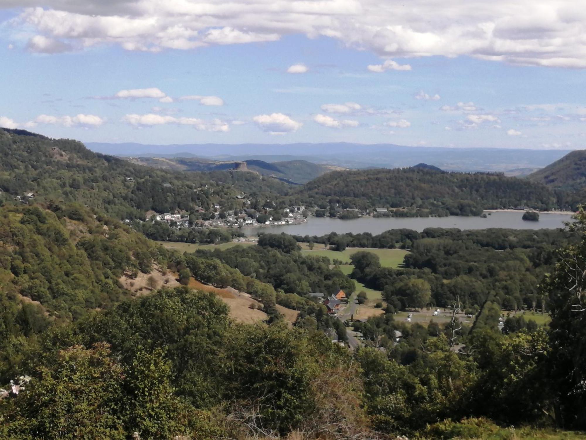 L'Auvergnate Chambon-sur-Lac Dış mekan fotoğraf